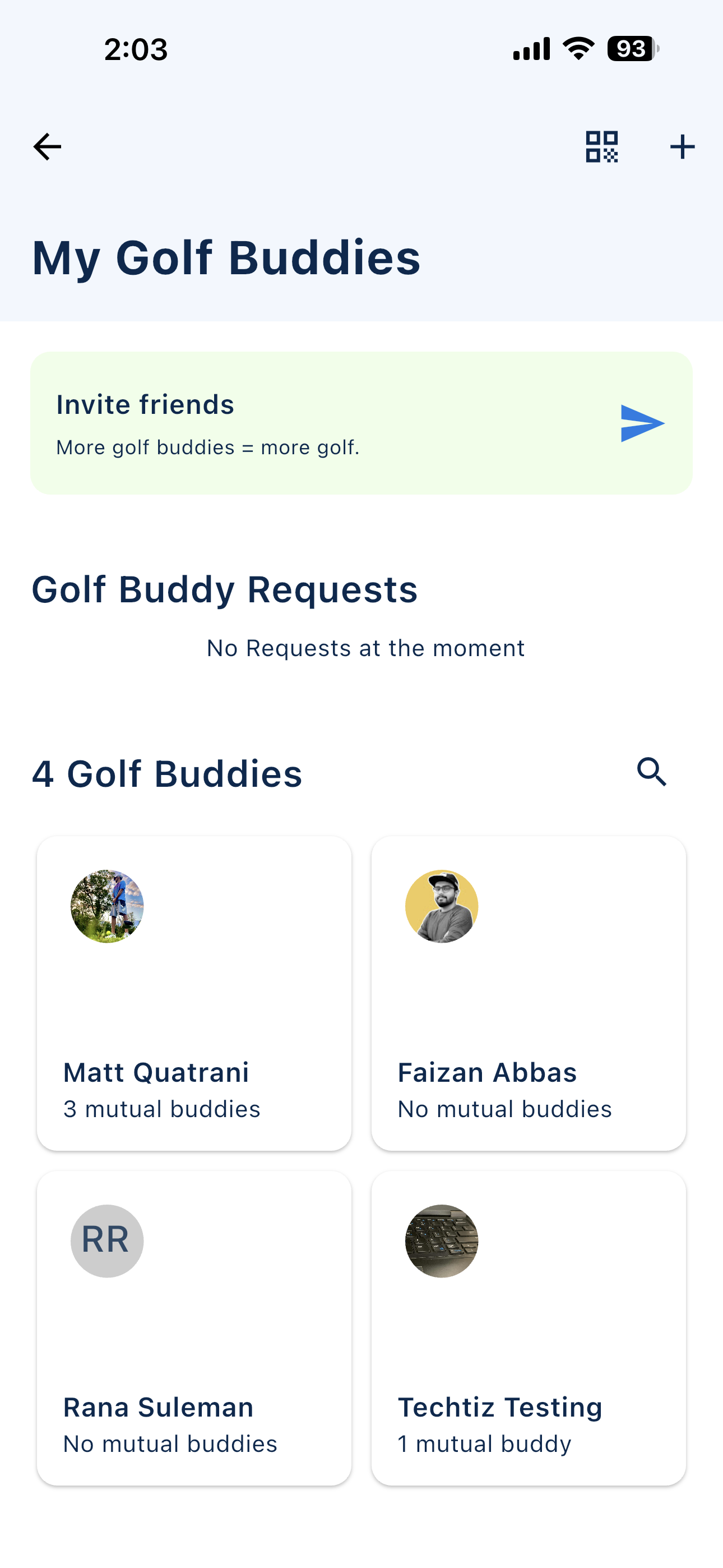 My Golf Buddies list with mutual buddy counts and an invite friends banner